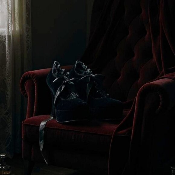 12/1 - Picture 5 of 8